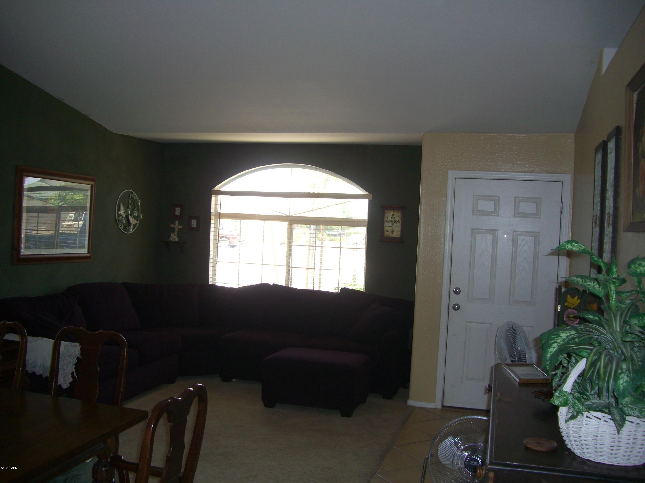 3021 West Pecan Road Phoenix, AZ 85041 - Photo 6 of 39 Short, 3021 W