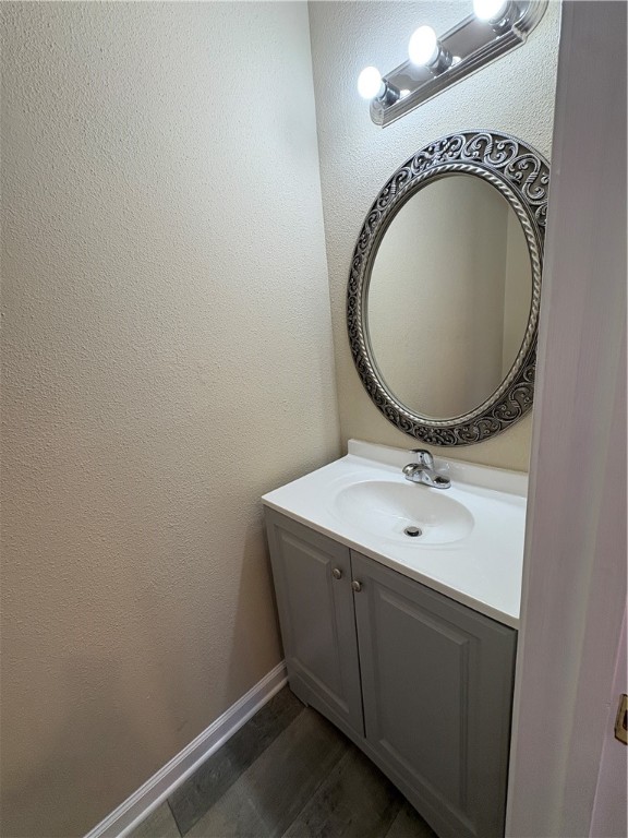 6702 Everhart Road, Unit Q102 Corpus Christi, TX 78413 - Photo 9 of 23 Guest half bath downstairs