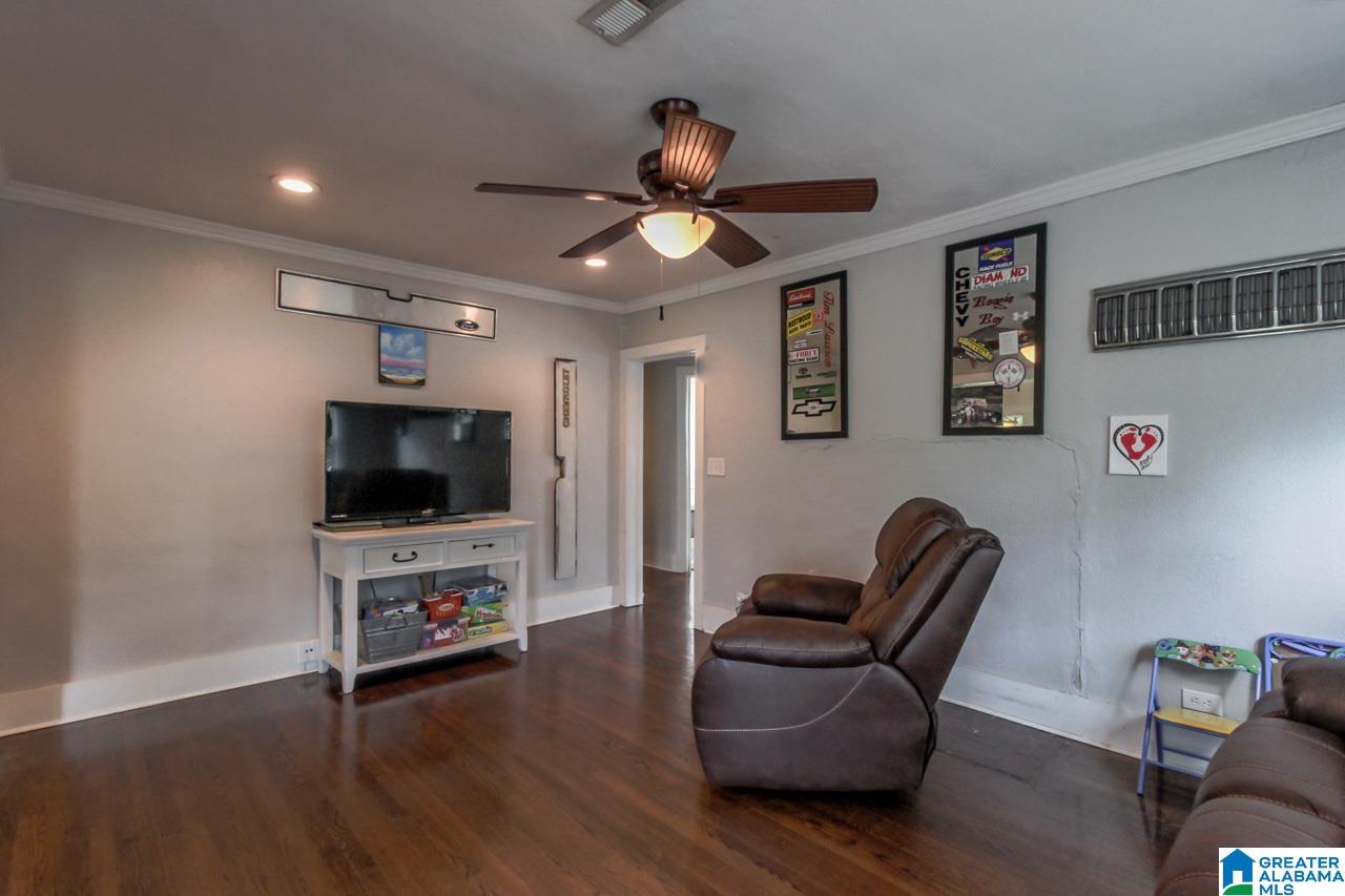 409 13th Street West Jasper, AL 35501 - Photo 3 of 21