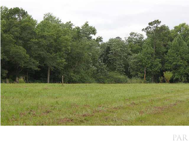 157 Navarro Road Cantonment, FL 32533 - Photo 4 of 10