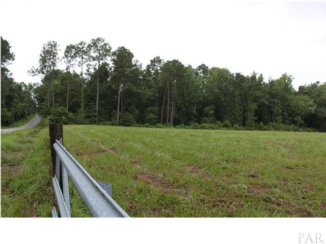 157 Navarro Road Cantonment, FL 32533 - Photo 6 of 10