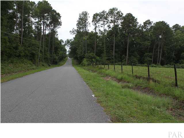 157 Navarro Road Cantonment, FL 32533 - Photo 8 of 10