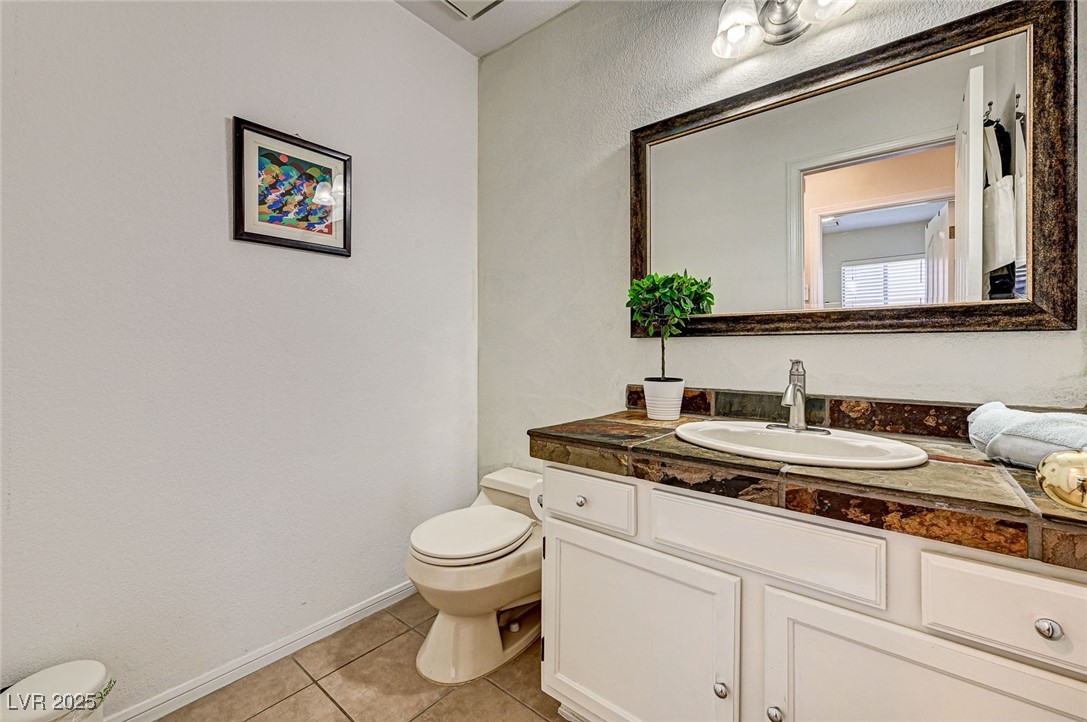 33 Reyburn Drive Henderson, NV 89074 - Photo 28 of 41 1/2 Bath downstairs