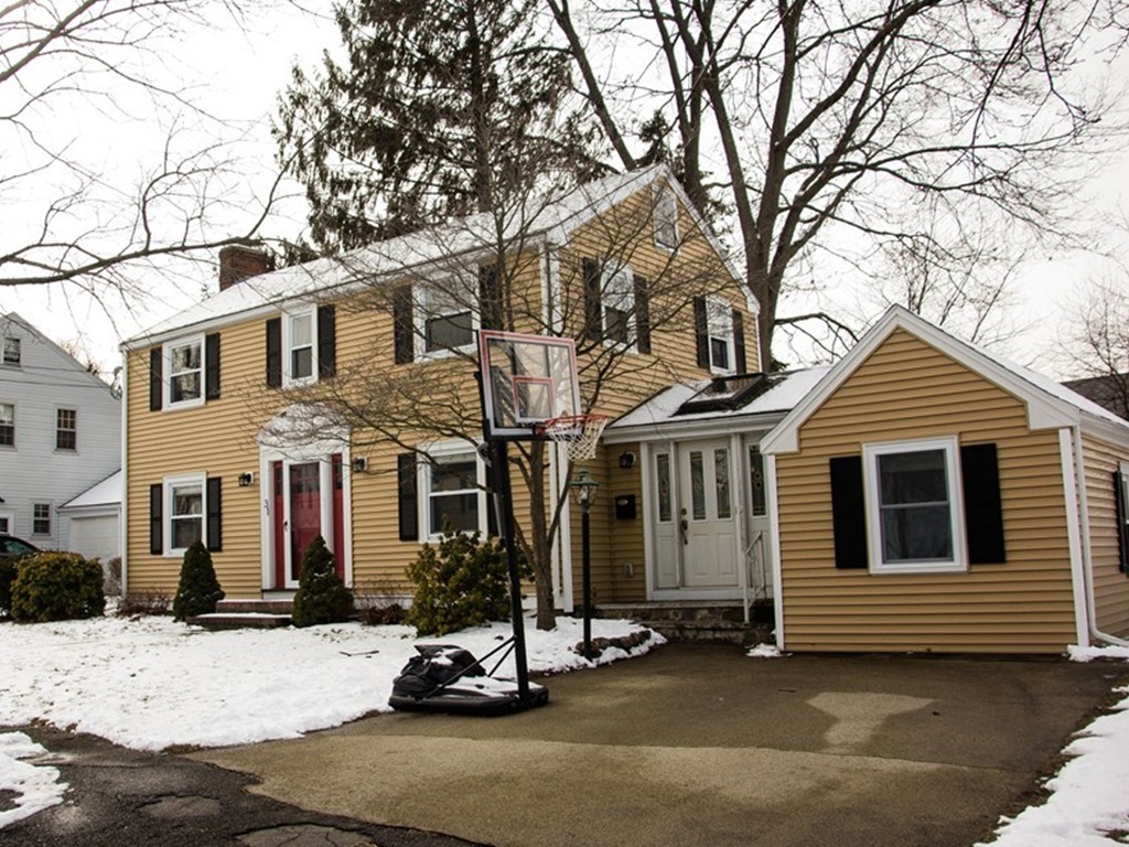 31 Morley Road Quincy, MA 02170 - Photo 3 of 22 Gallery Image 3