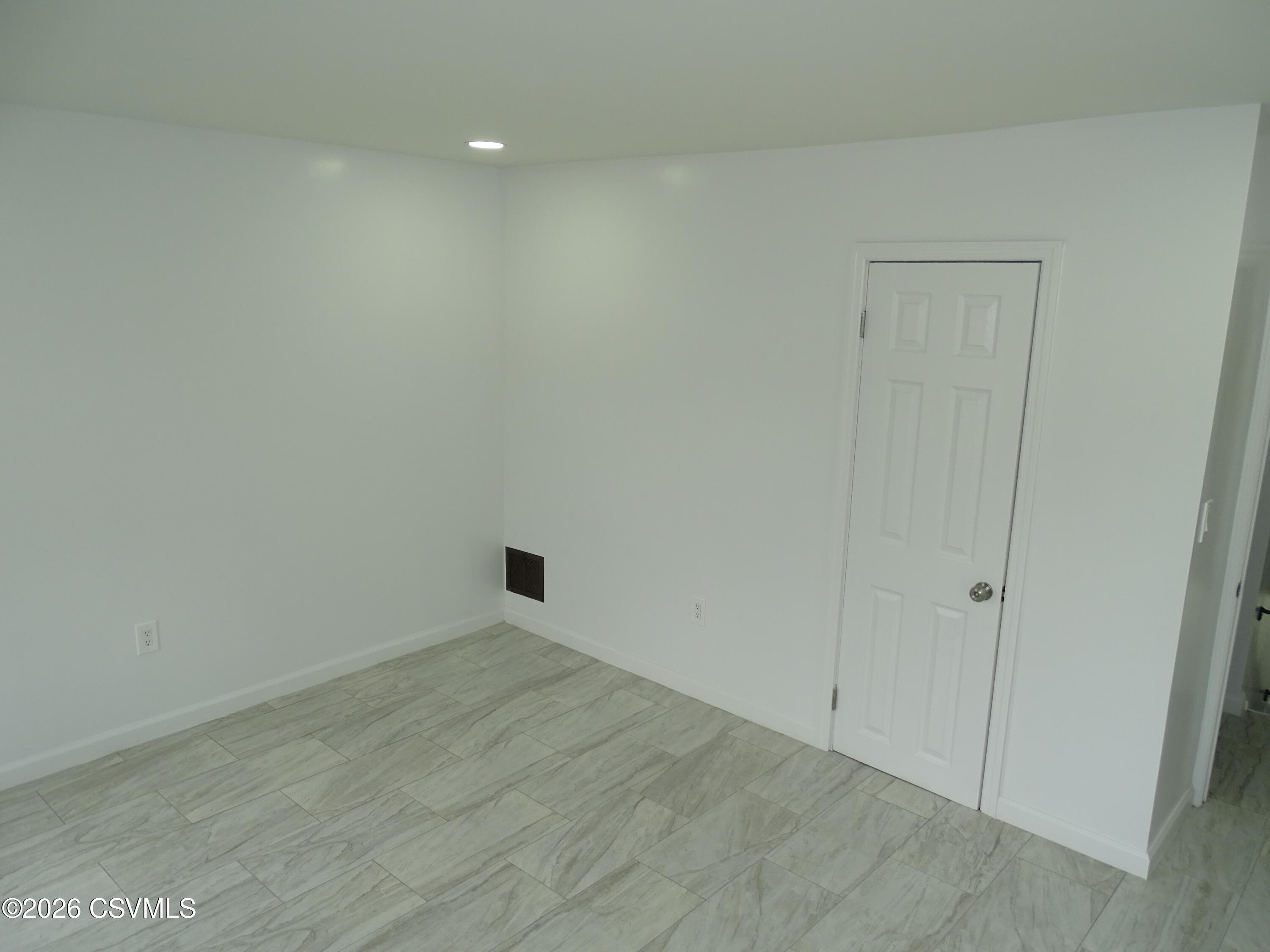 20 South 3rd Street Shamokin, PA 17872 - Photo 13 of 24