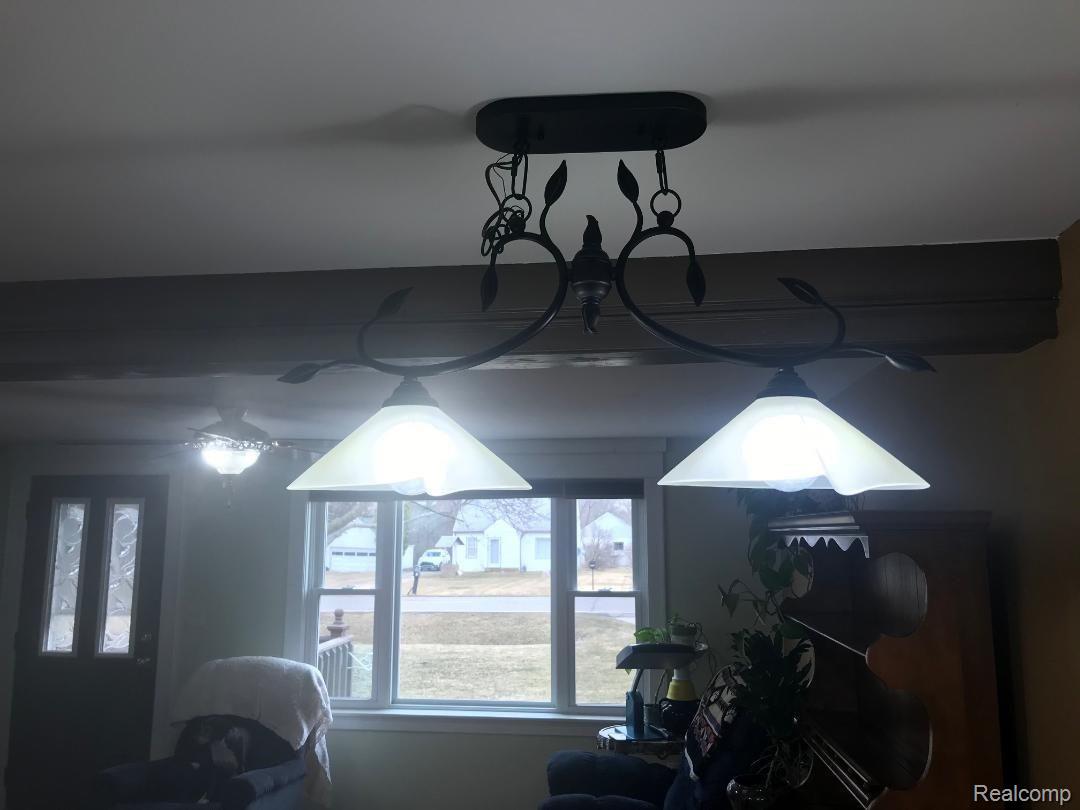 2484 Howe Road Burton, MI 48519 - Photo 11 of 20 howe light.jpg