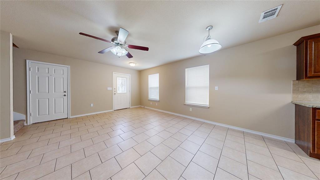 812 Parkplace Ridge Princeton, TX 75407 - Photo 6 of 17