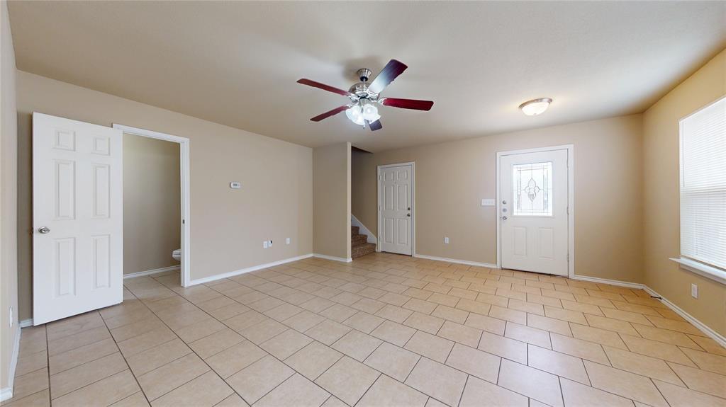 812 Parkplace Ridge Princeton, TX 75407 - Photo 7 of 17 Foyer featuring a ceiling fan and light tile patterned flooring