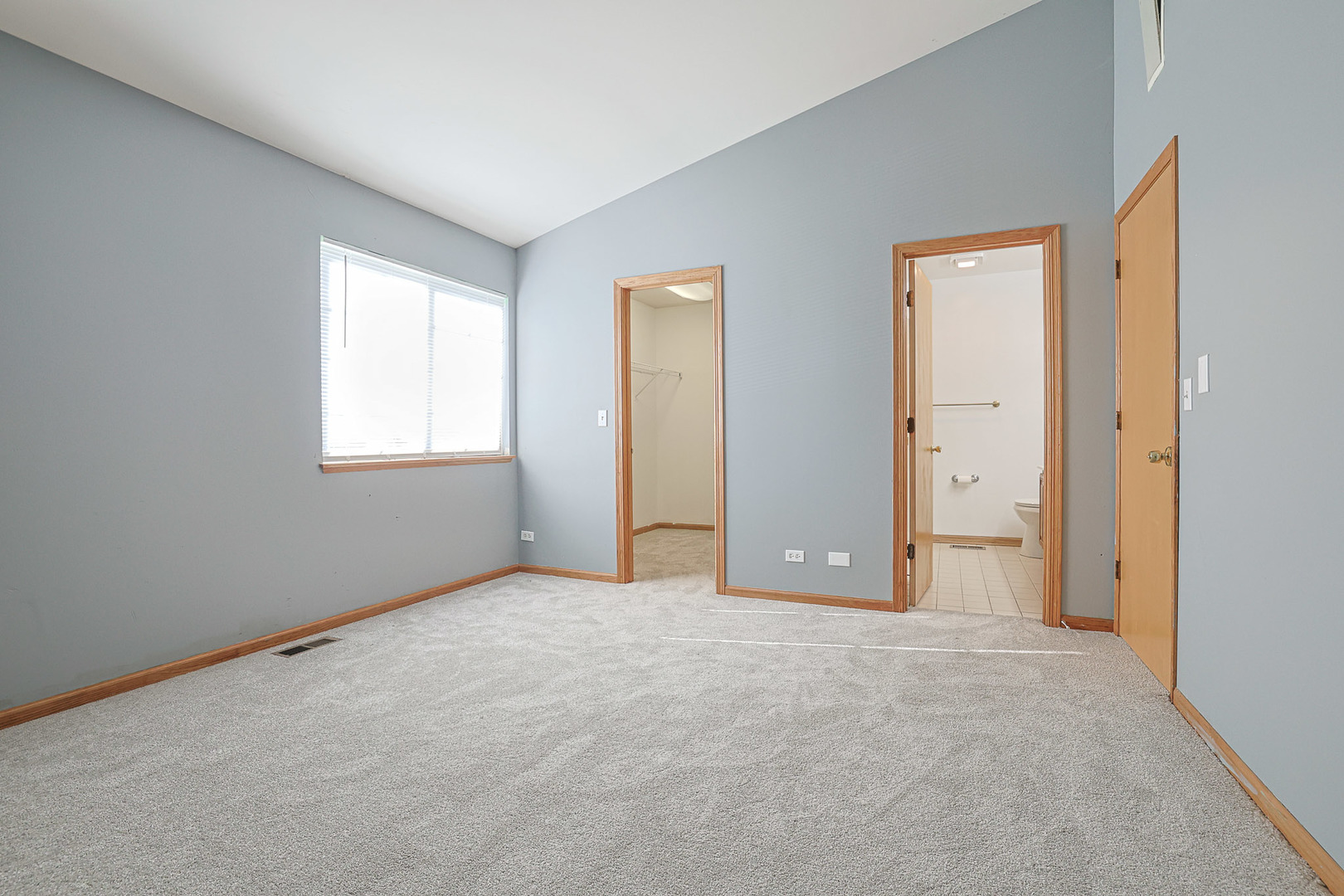 2726 Hidden Glen Drive Waukegan, IL 60085 - Photo 20 of 31