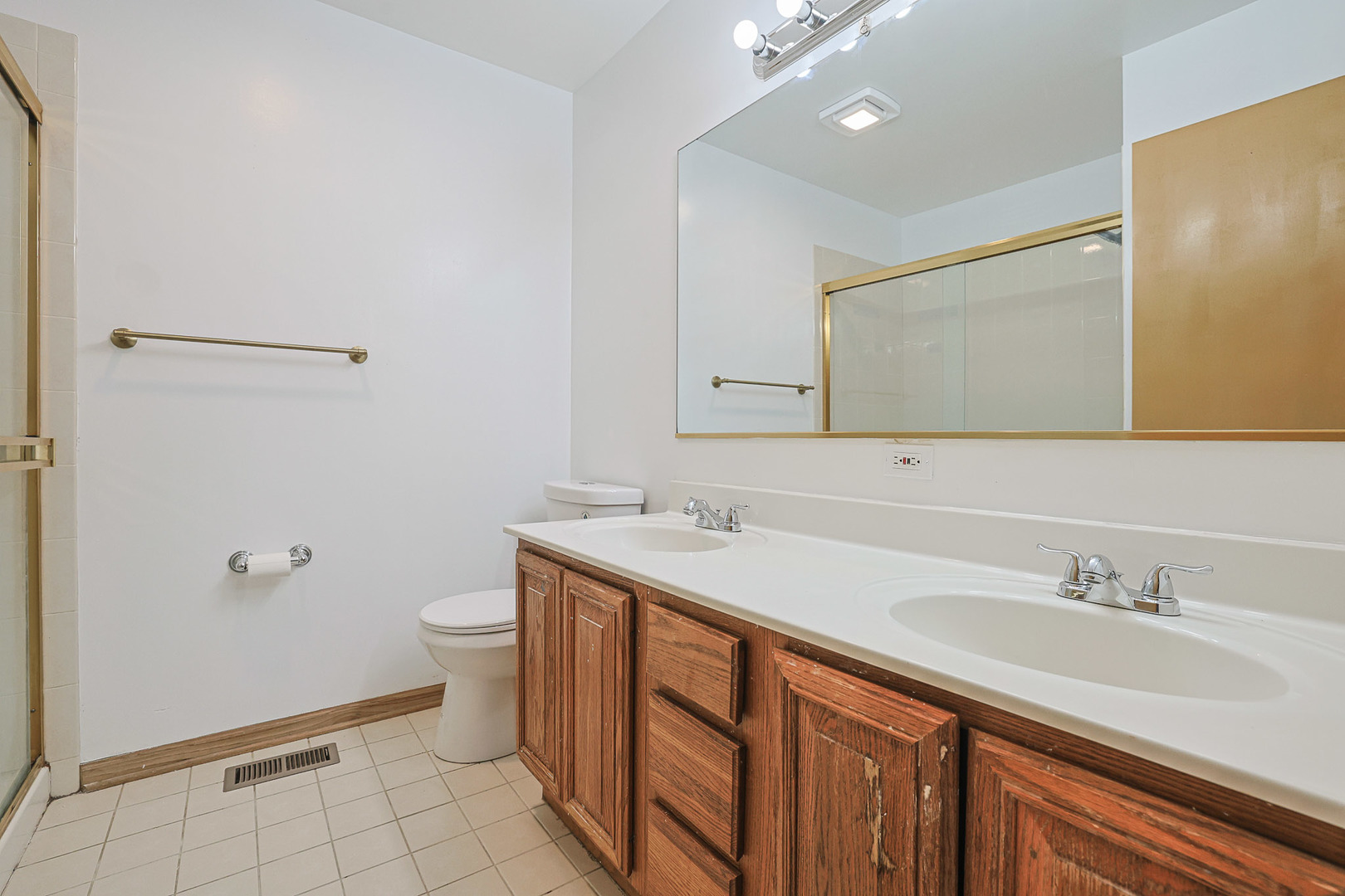 2726 Hidden Glen Drive Waukegan, IL 60085 - Photo 21 of 31