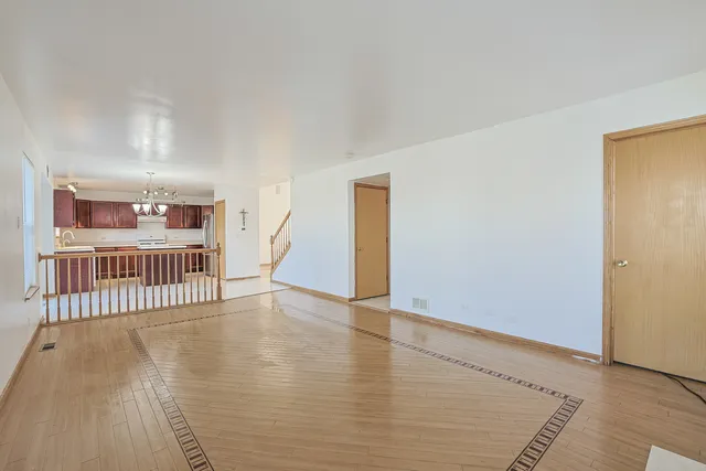 $350,000 | 2726 Hidden Glen Drive, Waukegan, IL 60085