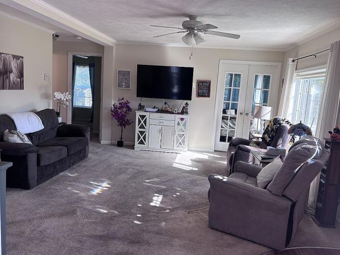 32 Kendall Court Raynham, MA 02767 - Photo 4 of 21