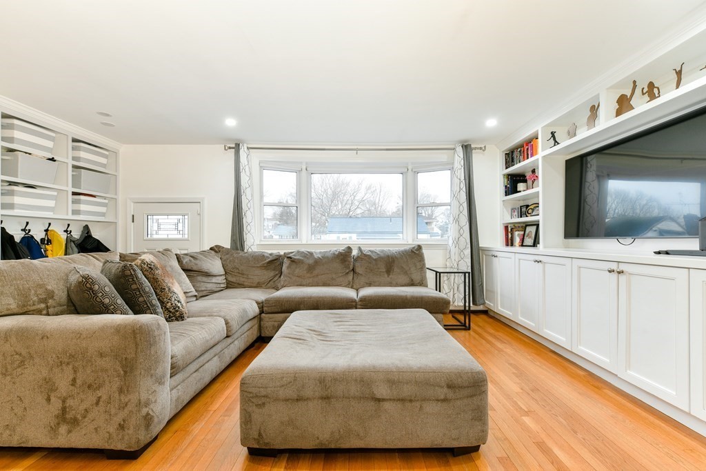 16 Ralston Road Boston, MA 02136 - Photo 3 of 25 Gallery Image 3
