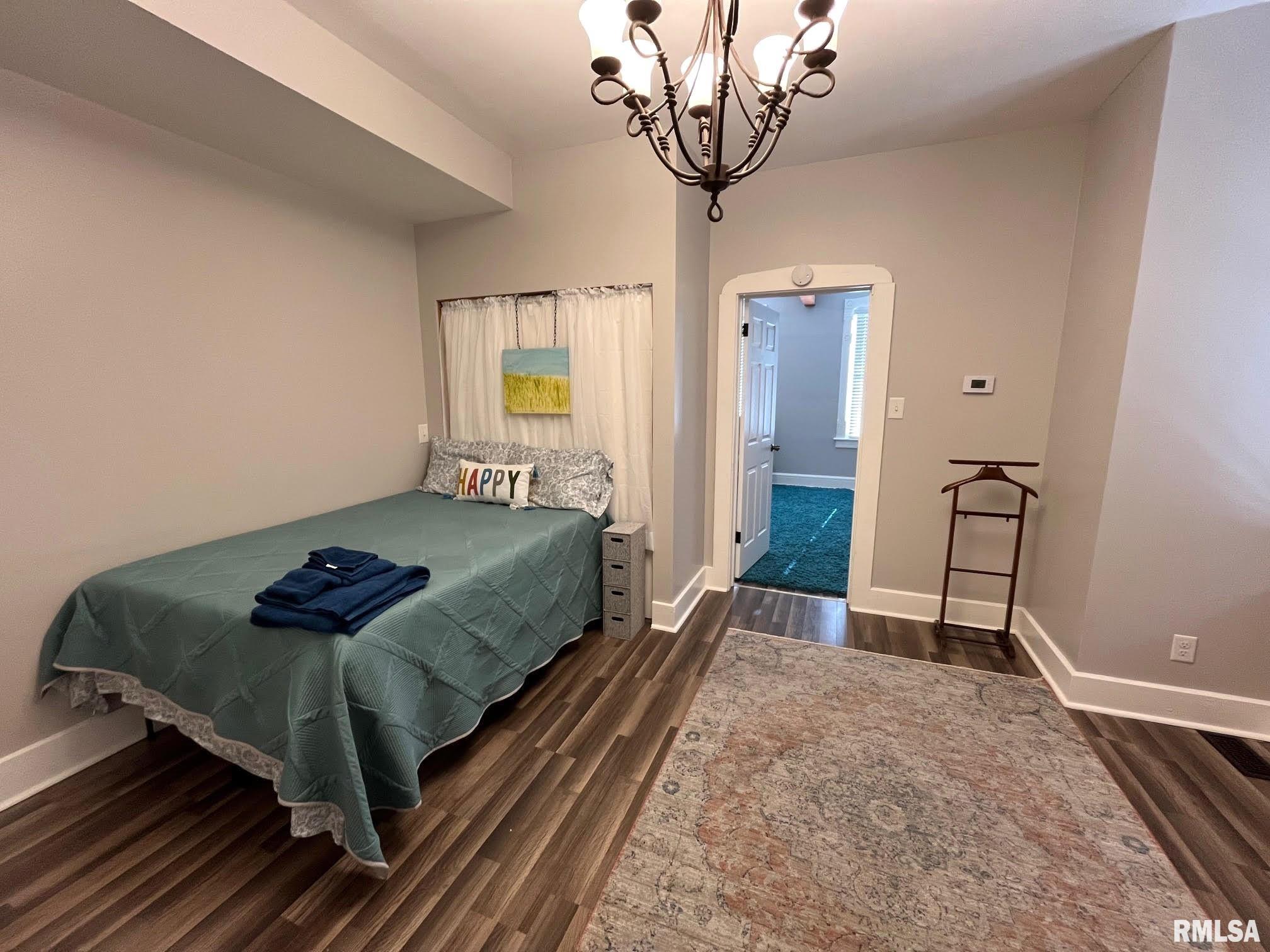 1011 Ohio Street Quincy, IL 62301 - Photo 8 of 23