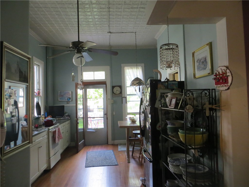 24 Elm Street Westerly, RI 02891 - Photo 20 of 33 Gallery Image 20