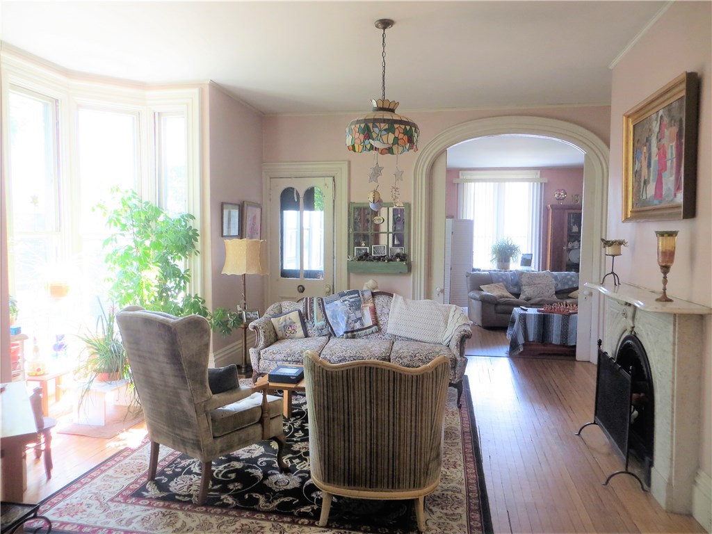 Gallery Image 7