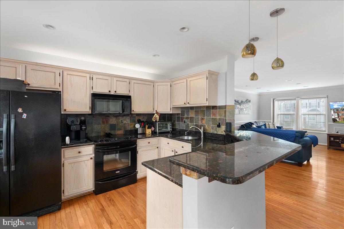8448 Tackhouse Loop Gainesville, VA 20155 - Photo 15 of 39