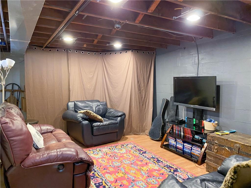 2805 Conway Wallrose Road Baden, PA 15005 - Photo 19 of 25 Gallery Image 19