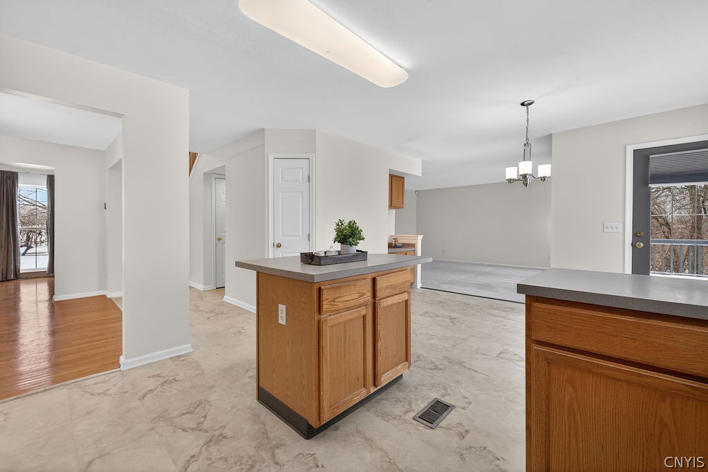 4848 Yenny Road Onondaga, NY 13215 - Photo 17 of 50 Great layout!