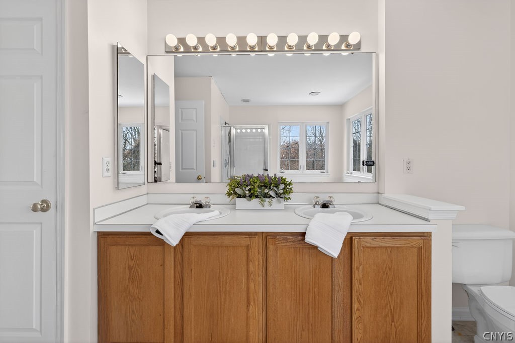 4848 Yenny Road Onondaga, NY 13215 - Photo 28 of 50 Primary vanity
