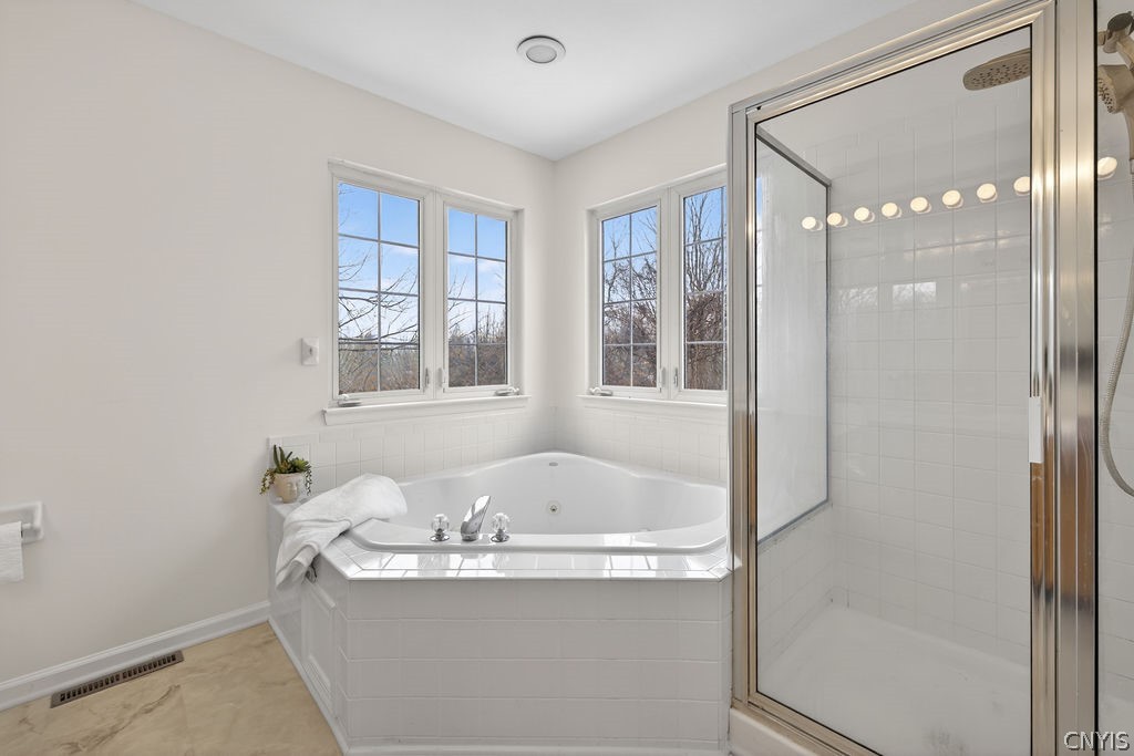 4848 Yenny Road Onondaga, NY 13215 - Photo 29 of 50 Primary bath