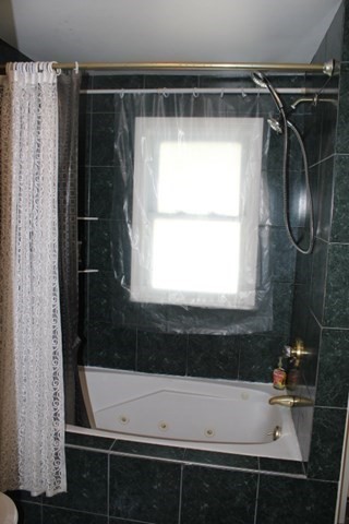 78 Grove Street Gloucester, MA 01930 - Photo 14 of 29