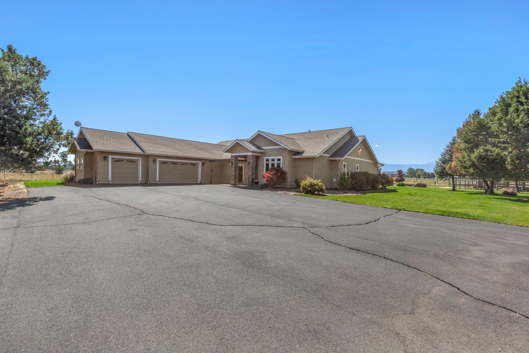 18929 Couch Market Road Bend, OR 97703 - Photo 7 of 57 batch_7