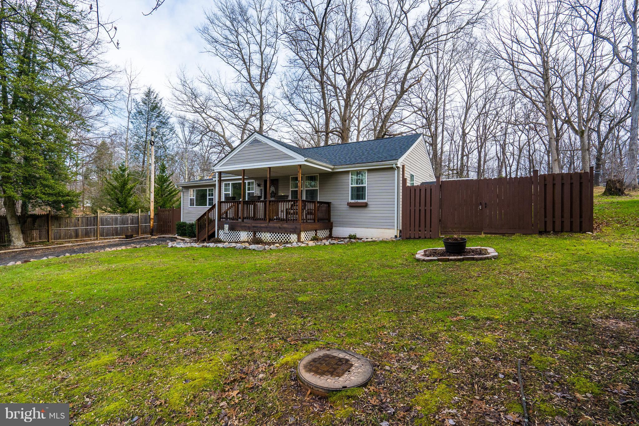 12807 Kahns Road Manassas, VA 20112 - Photo 3 of 60 Front