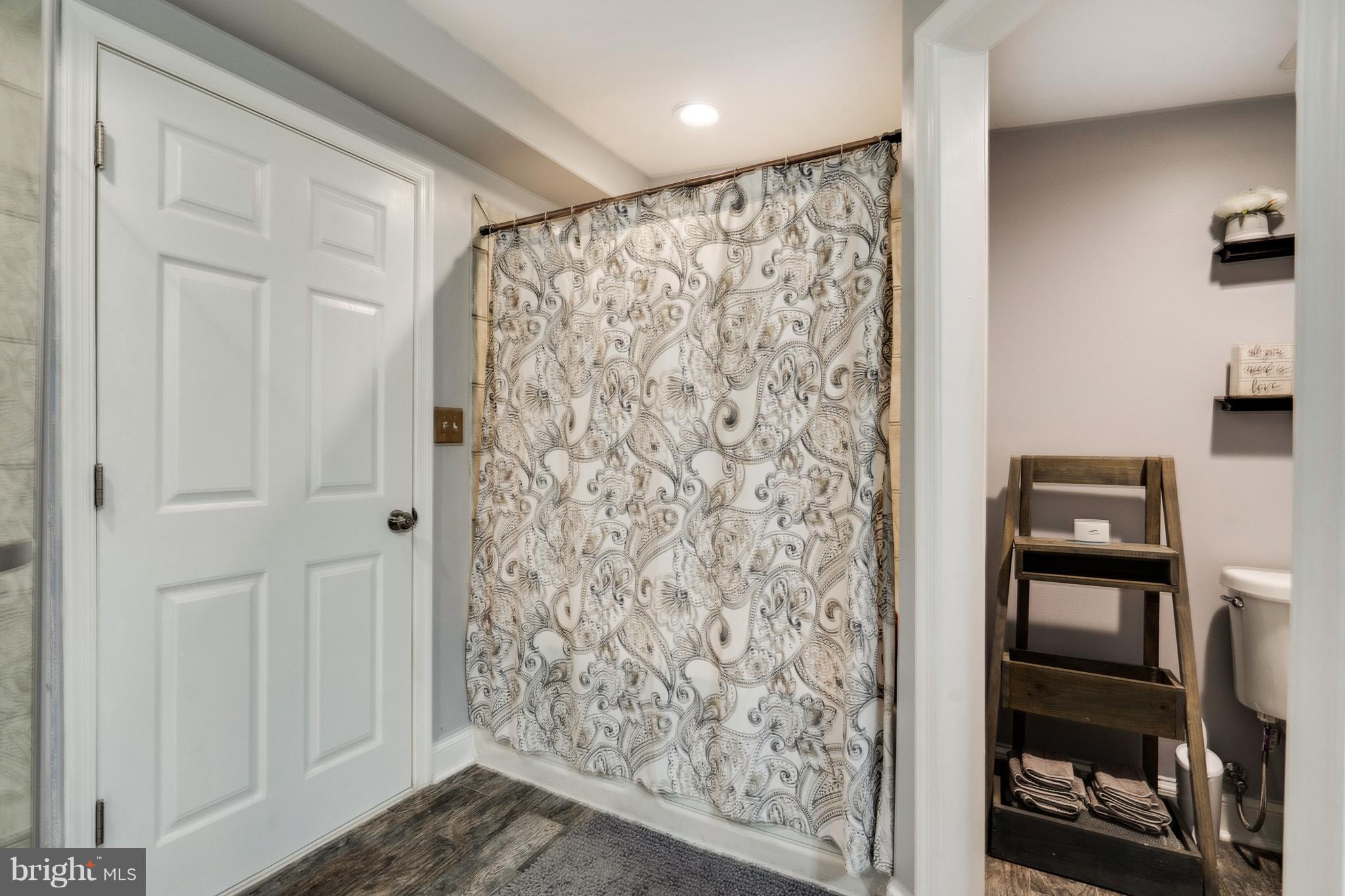 12807 Kahns Road Manassas, VA 20112 - Photo 29 of 60 Master Bath