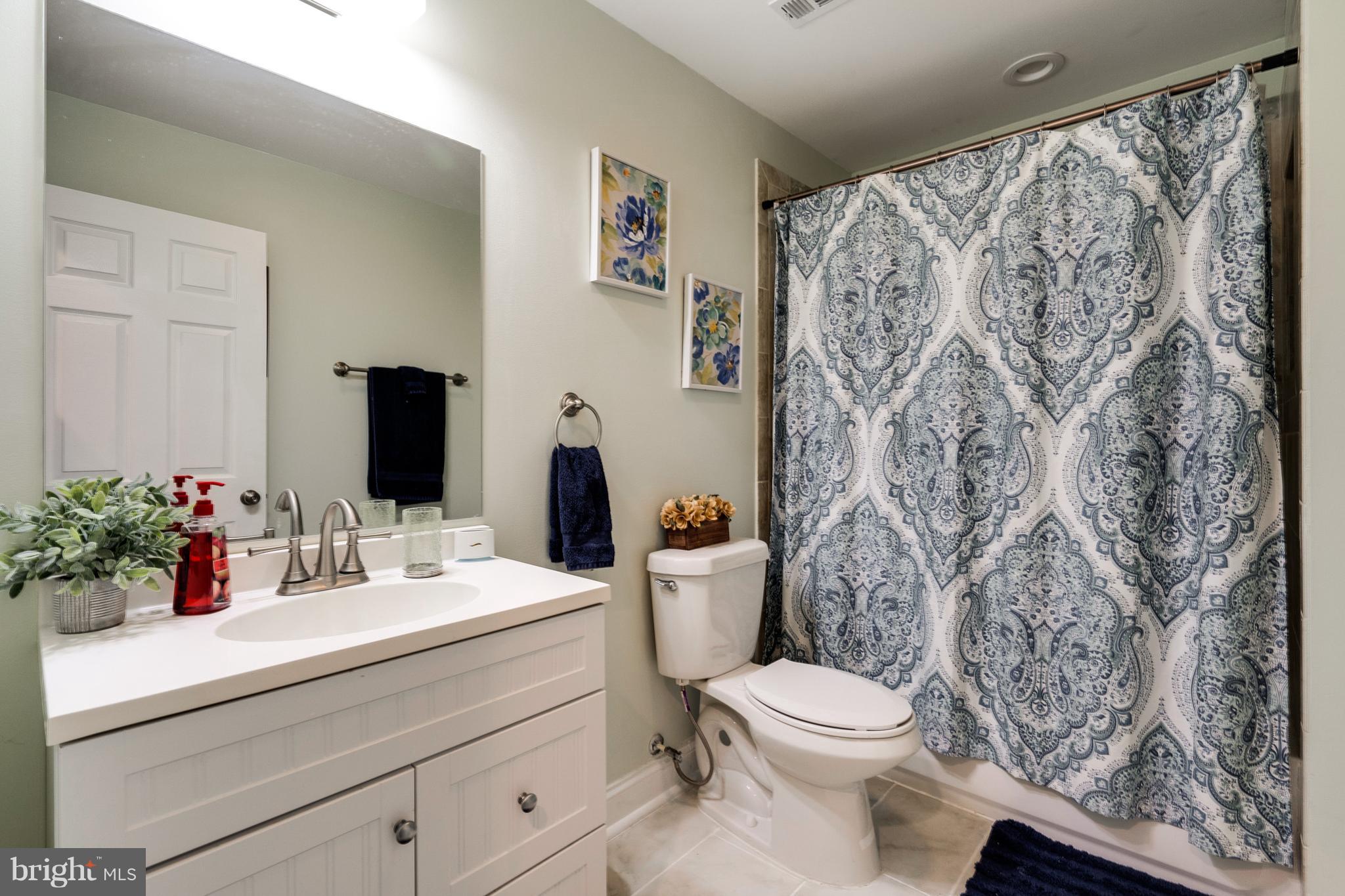 12807 Kahns Road Manassas, VA 20112 - Photo 31 of 60 Bath