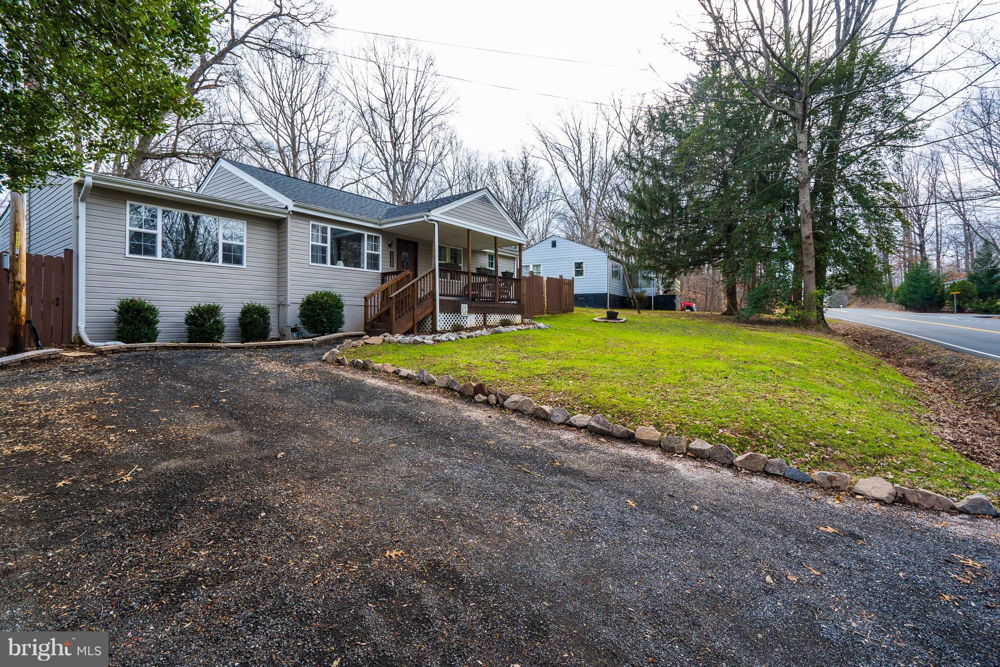 12807 Kahns Road Manassas, VA 20112 - Photo 43 of 60 Front