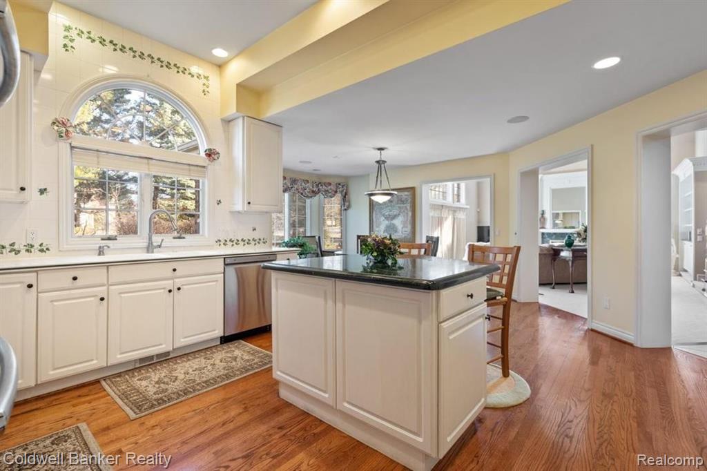 3472 Summit Ridge Drive Rochester Hills, MI 48306 - Photo 11 of 43