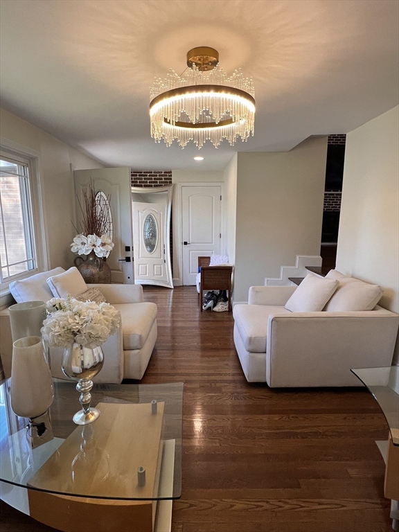 7 Coolidge Circle Easton, MA 02375 - Photo 2 of 12