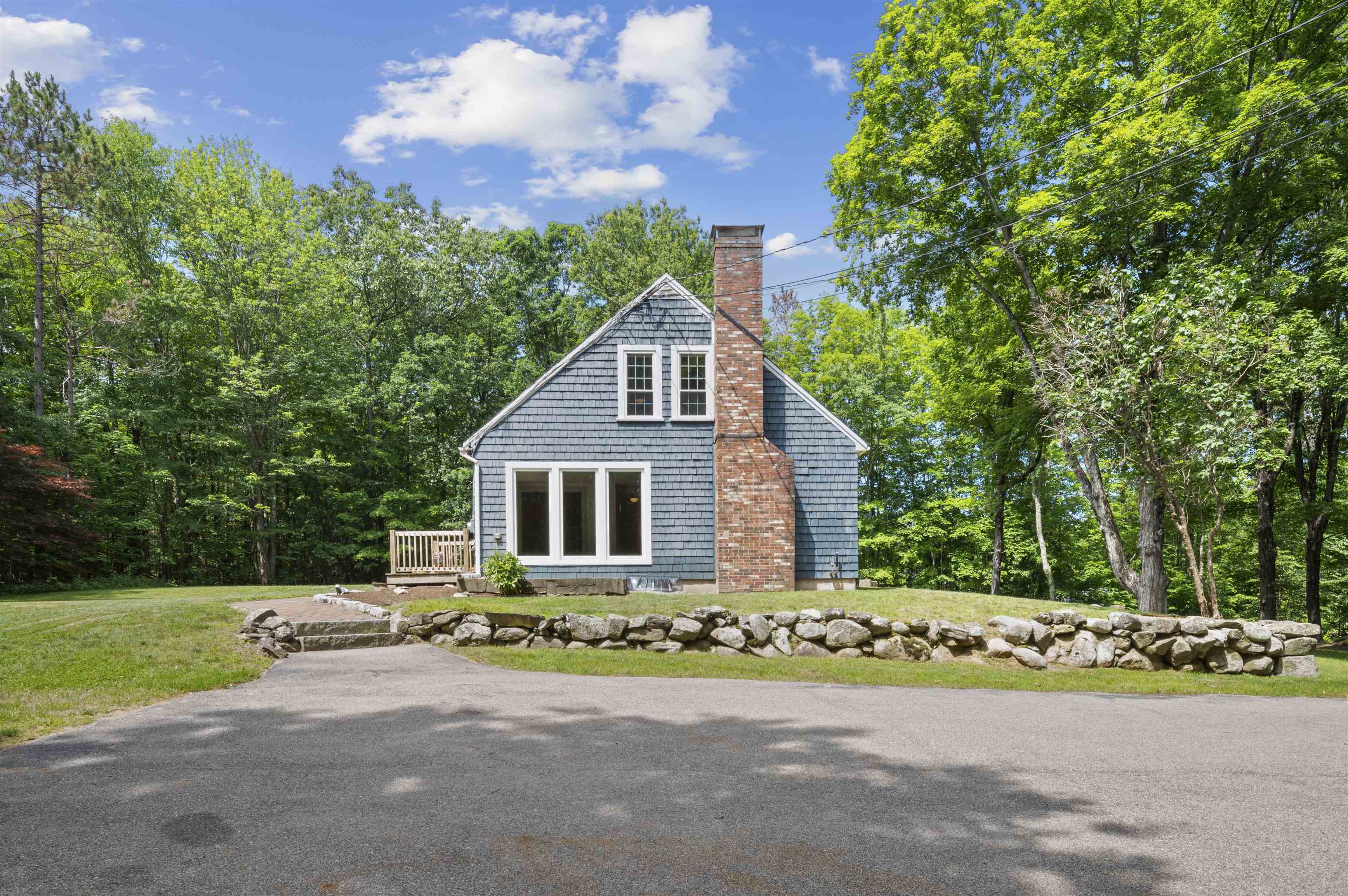 205 Grant Road Newmarket, NH 03857 - Photo 3 of 46 Gallery Image 3