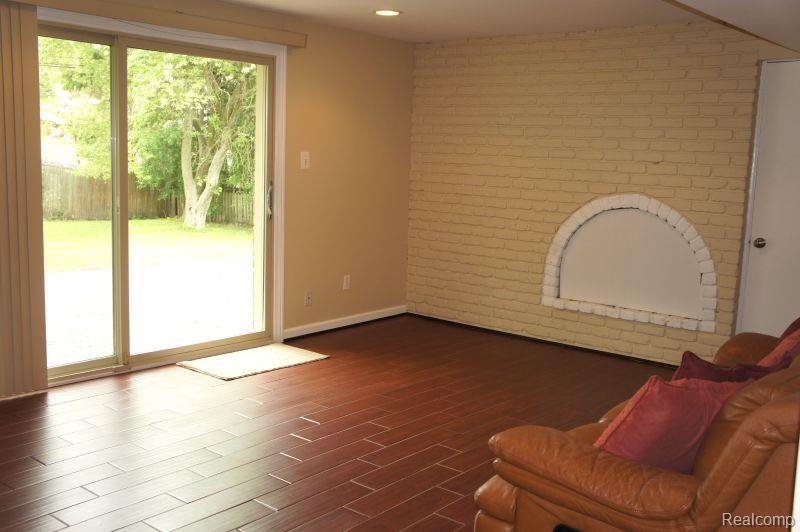 1616 Mark Hopkins Road Bloomfield Hills, MI 48302 - Photo 9 of 24