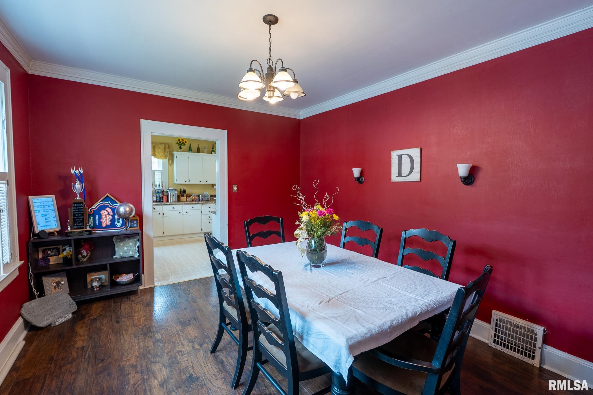 2005 Grove Avenue Quincy, IL 62301 - Photo 4 of 14