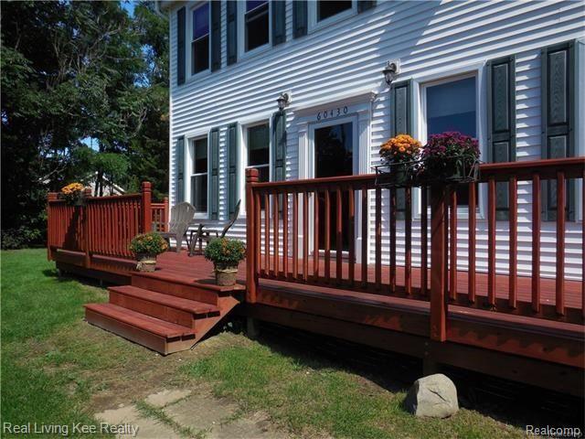 60430 Mt Vernon Road Rochester, MI 48306 - Photo 1 of 30 1.jpg