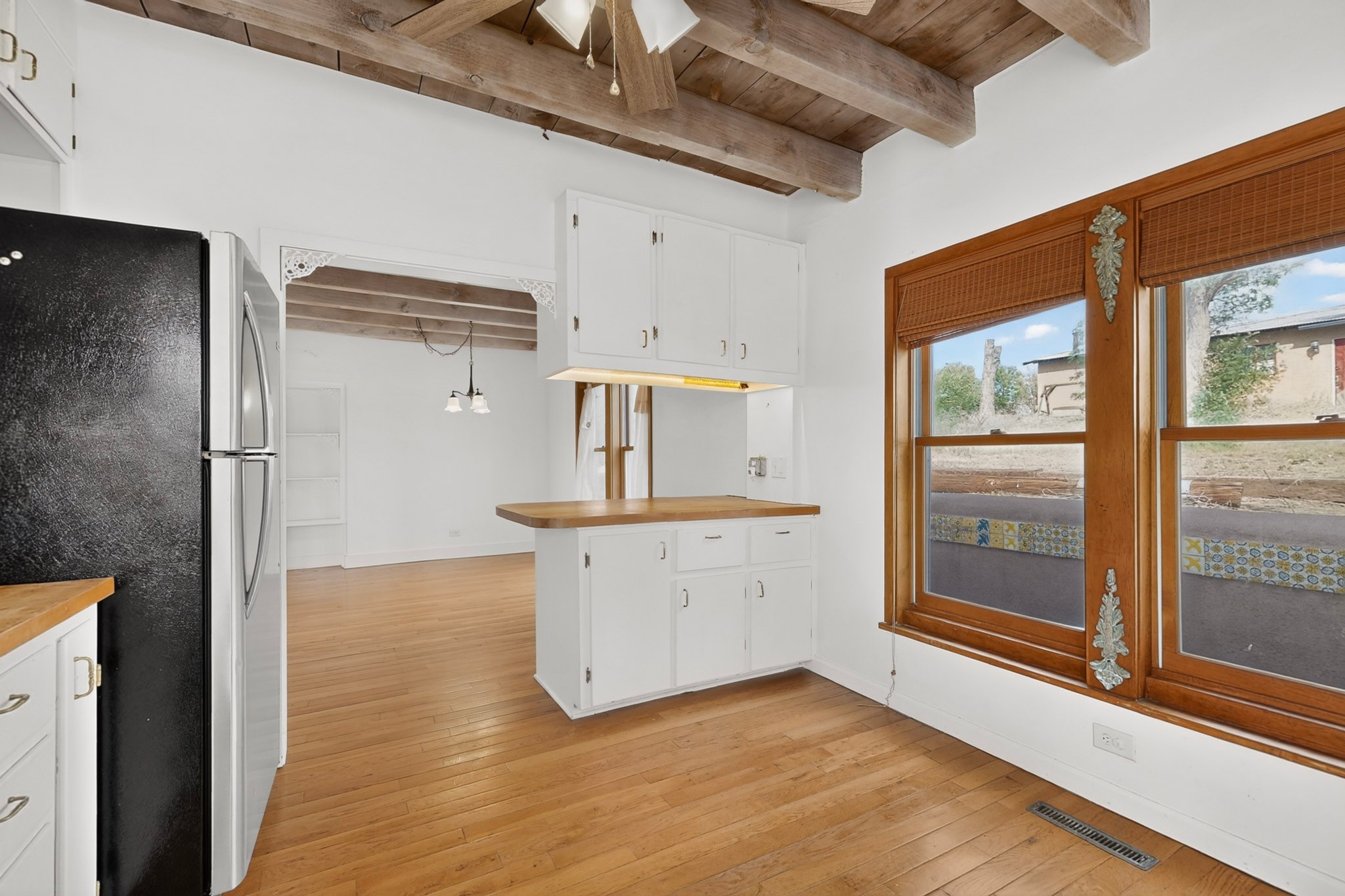 204 El Llano Road Espanola, NM 87532 - Photo 20 of 56 Kitchen