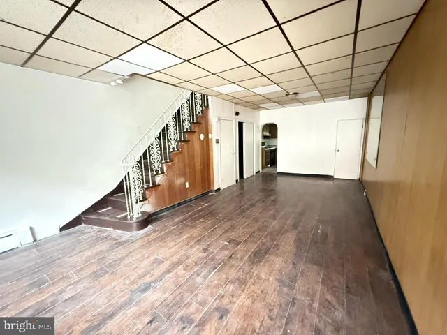 $1,400 | 2046 South Beechwood Street, Philadelphia, PA 19145