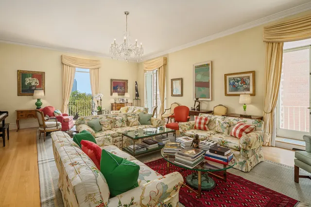 a black and white photo of a living room