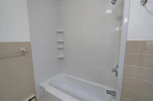 $1,950 | 17 Bluebird Court, Unit 17, Madison, WI 53711