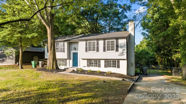 a house view with a outdoor space