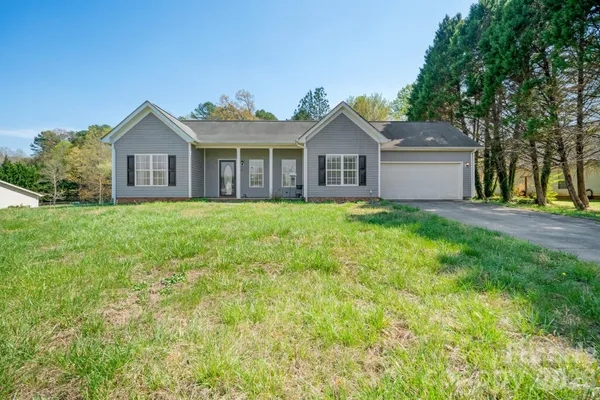 $285,000 | 418 Summer Ridge Drive, Stanley, NC 28164