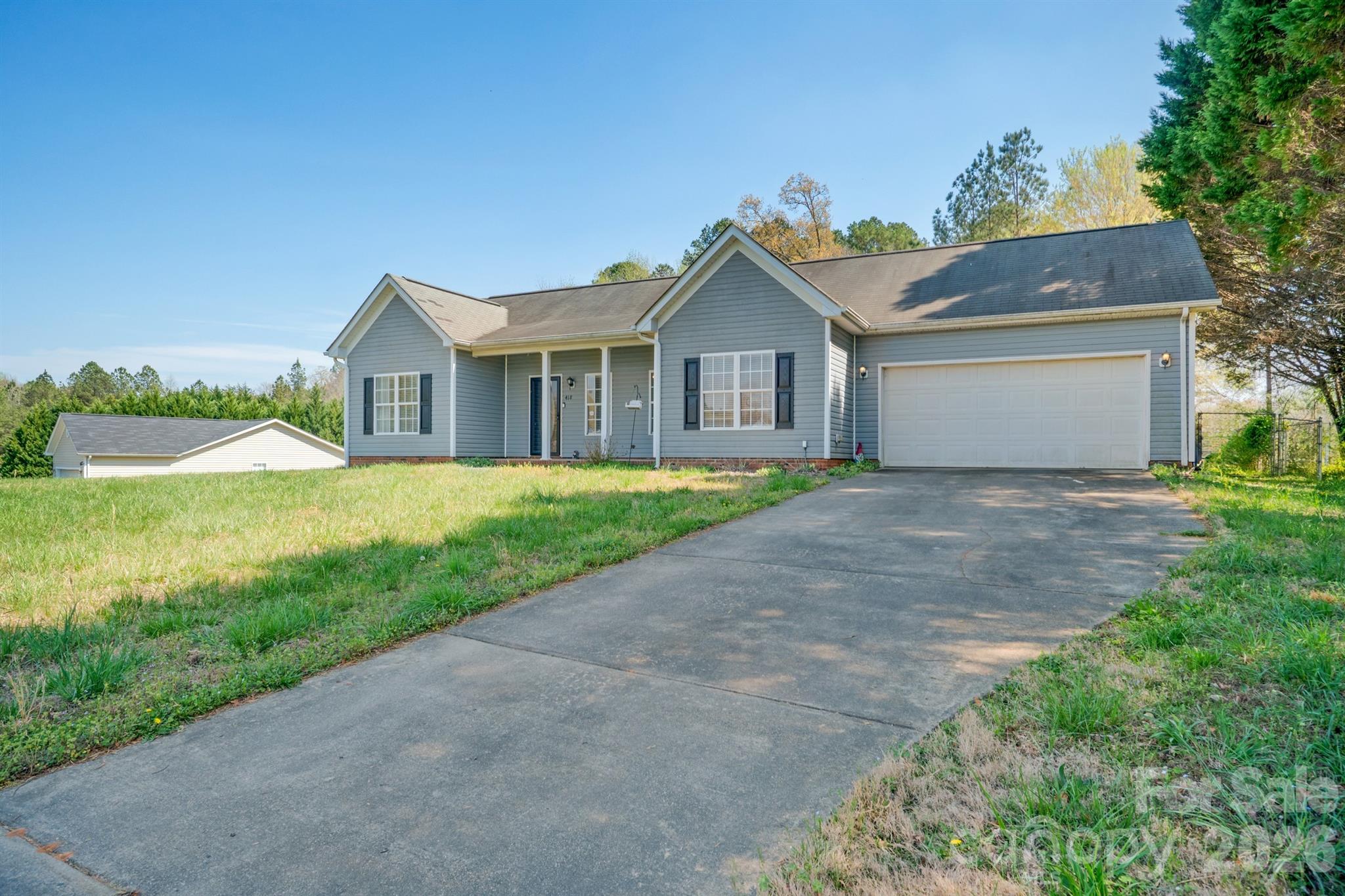 418 Summer Ridge Drive Stanley, NC 28164 - Photo 3 of 29