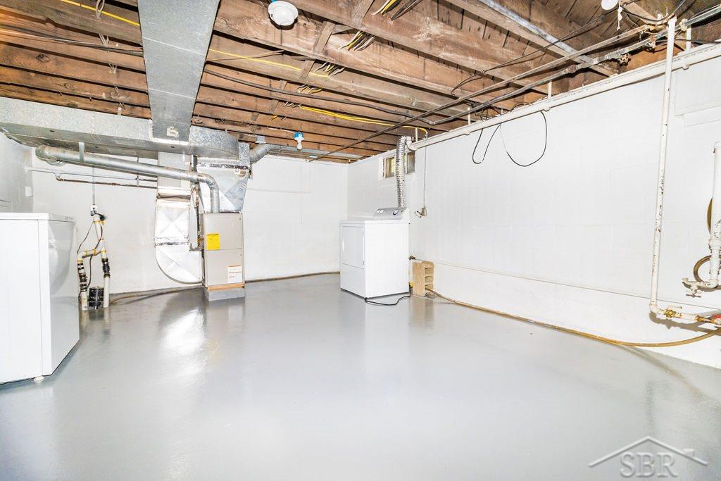 2575 South Center Road Saginaw, MI 48609 - Photo 13 of 22 50022424-12.JPG