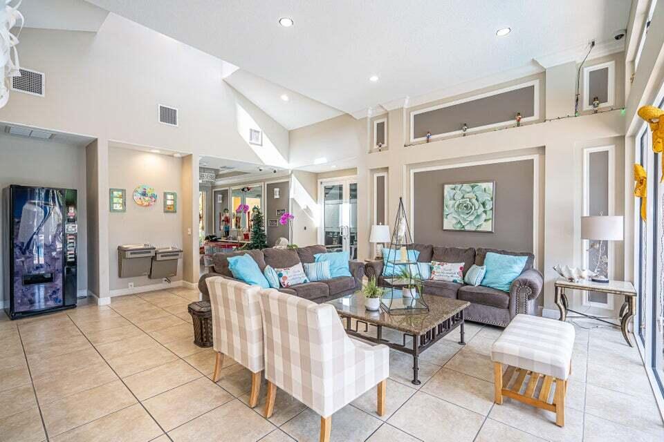 1653 West Classical Boulevard Delray Beach, FL 33445 - Photo 71 of 87 20201217142200677575000000-o