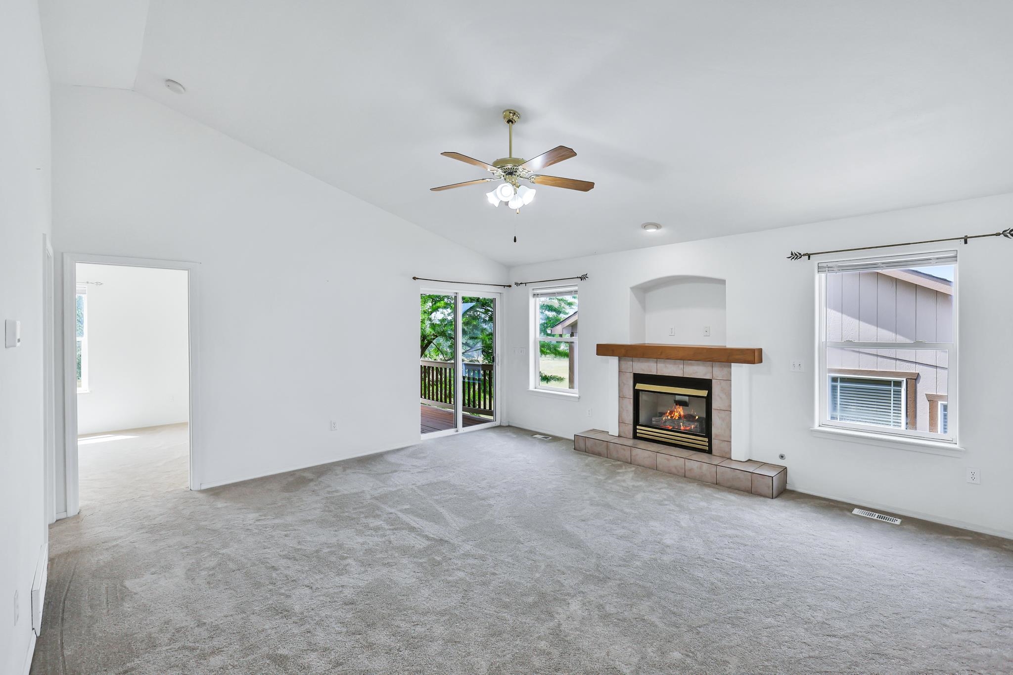 5019 Prosperity Lane Spokane, WA 99208 - Photo 5 of 47