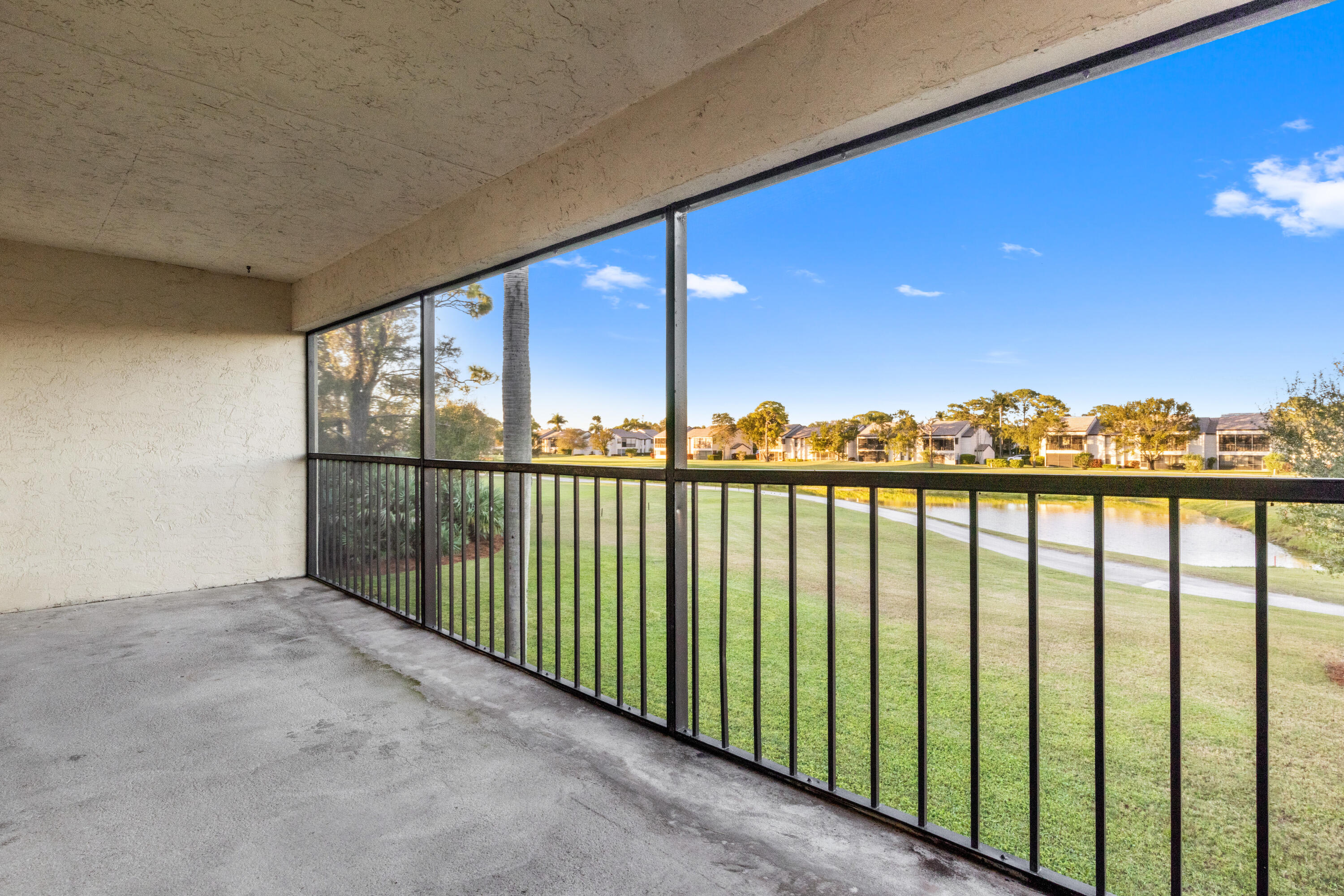 702 Pinecrest Circle, Unit F Jupiter, FL 33458 - Photo 17 of 28 18 balcony 01
