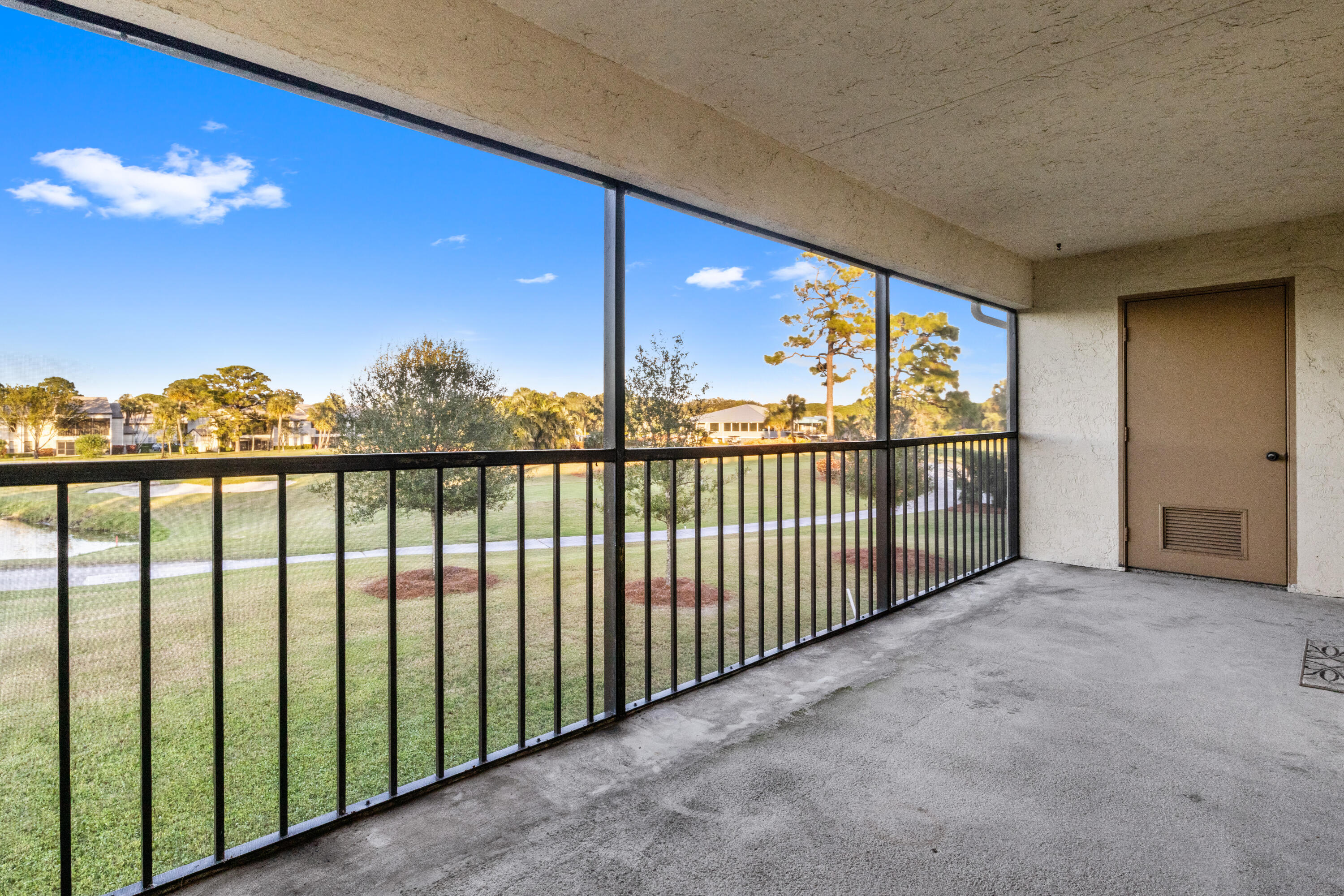 702 Pinecrest Circle, Unit F Jupiter, FL 33458 - Photo 19 of 28 20 balcony 03