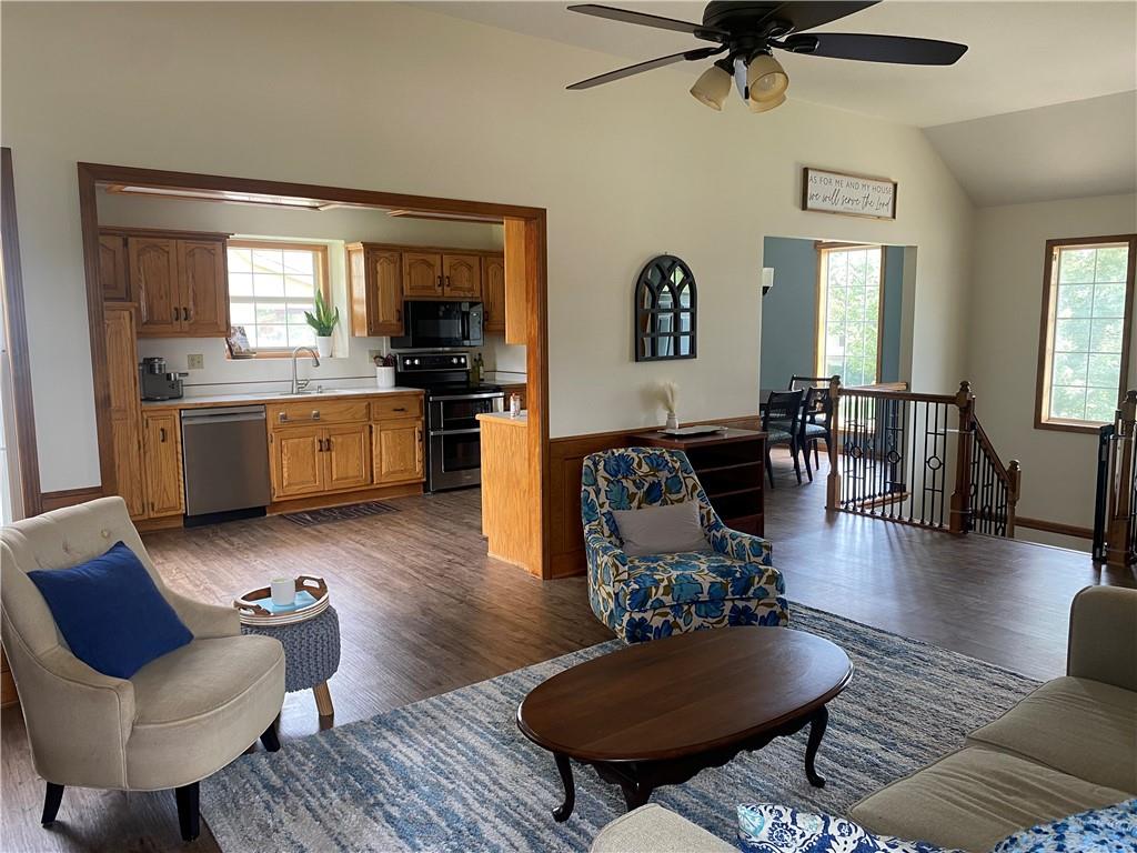 700 Northeast Hunters Ridge Lee's Summit, MO 64086 - Photo 8 of 48